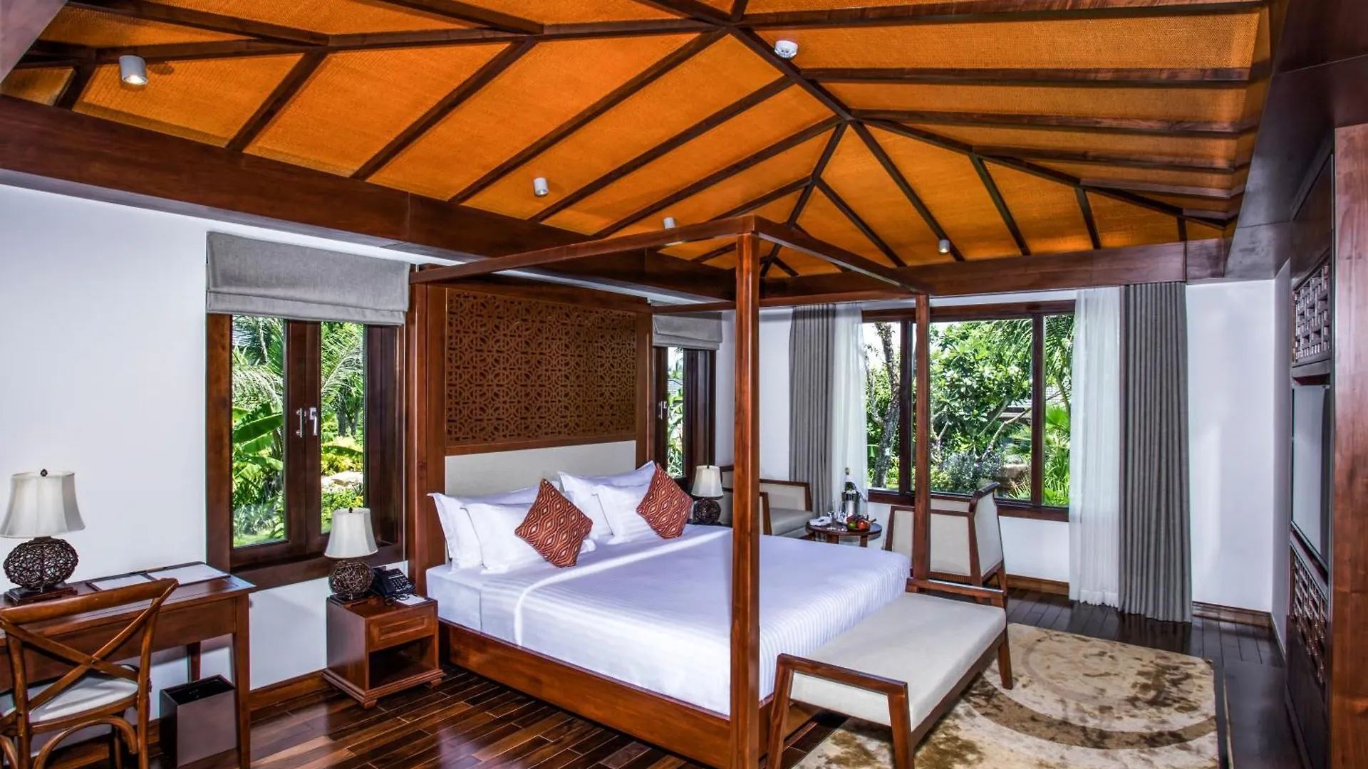 Duyen Ha Resort Cam Ranh 5*,